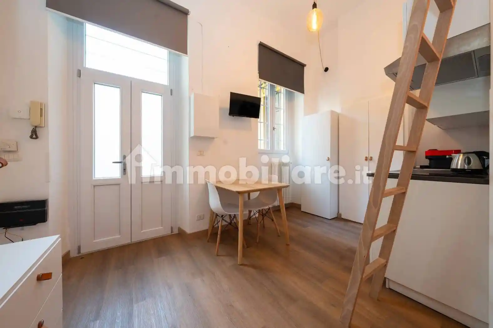 Monolocale via San Massimo 42, Via della Rocca, Torino - foto 4