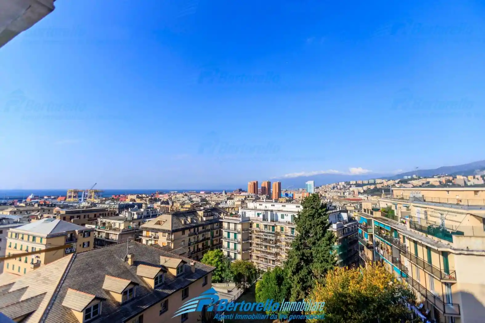 Appartamento in vendita a Genova