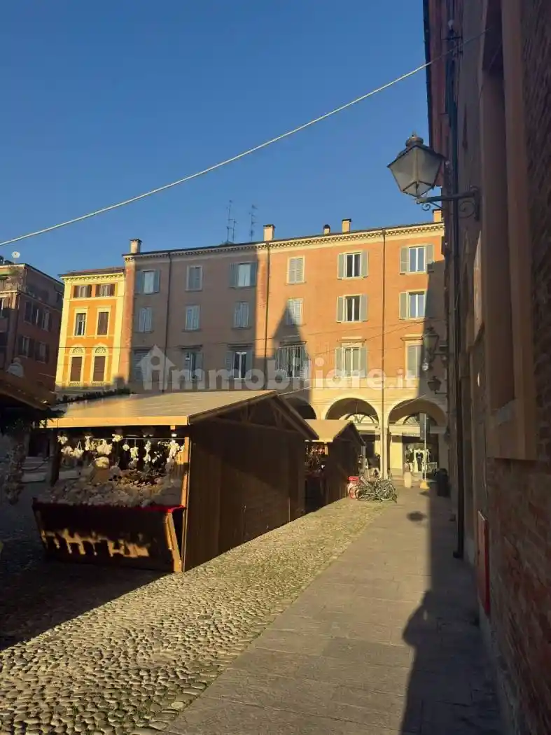 Appartamento piazza della Torre, Centro Storico, Modena - foto 3