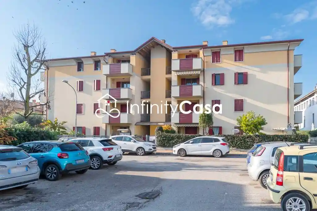 Appartamento in vendita a Sommacampagna