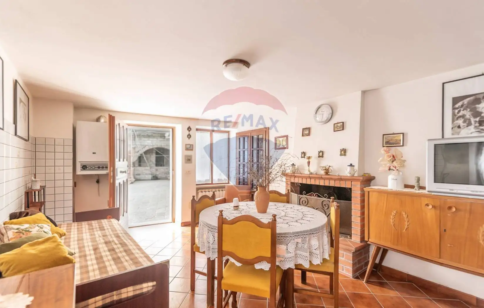 Casa indipendente in vendita a Fabriano