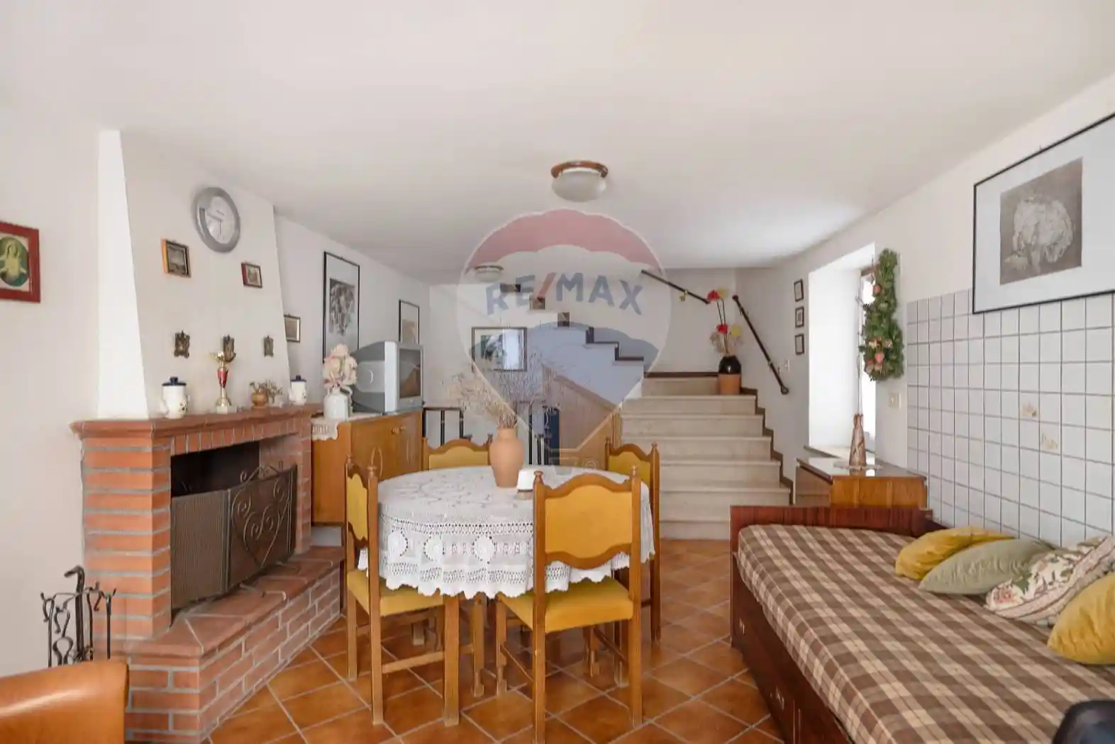 Terratetto unifamiliare frazione Castelletta 98, Castelletta, Fabriano - foto 2