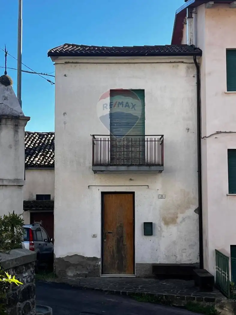 Appartamento in vendita a Carpineti