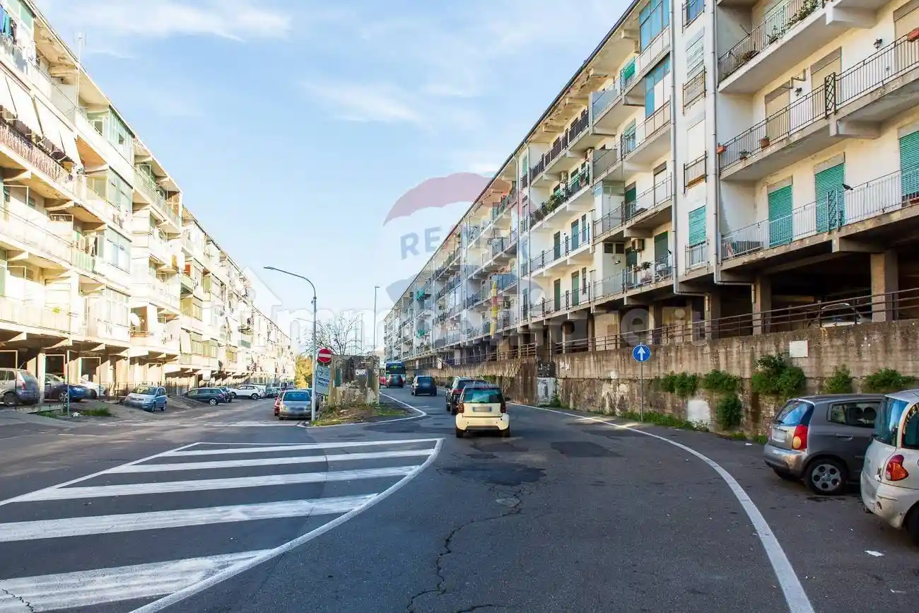 Trilocale via Salvatore Salomone Marino 118, Monte Po, Catania - foto 4