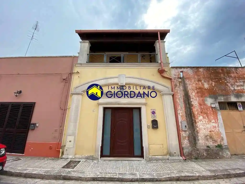 Casa indipendente in vendita a Squinzano