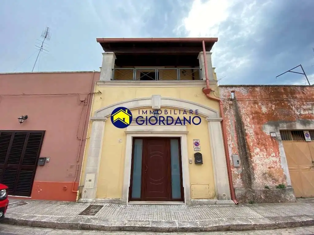 Casa indipendente in vendita a Squinzano