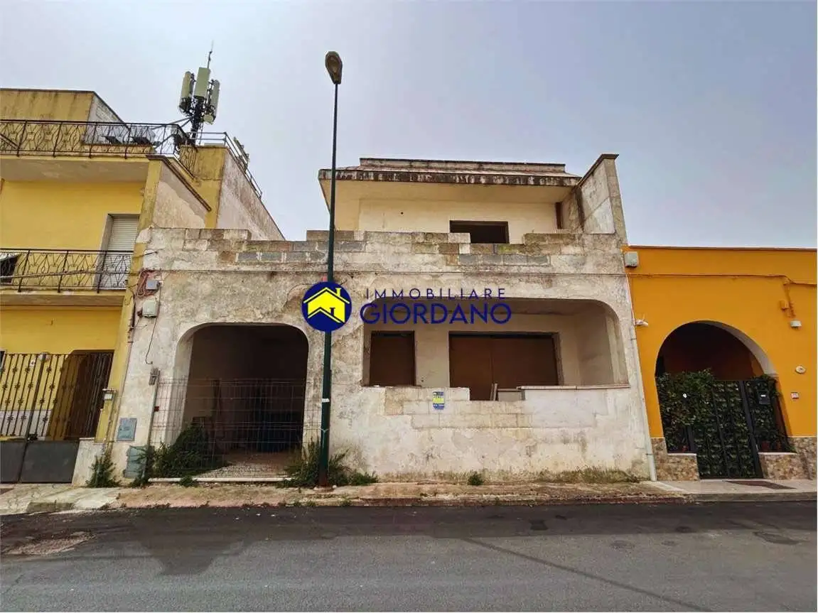 Casa indipendente in vendita a Squinzano