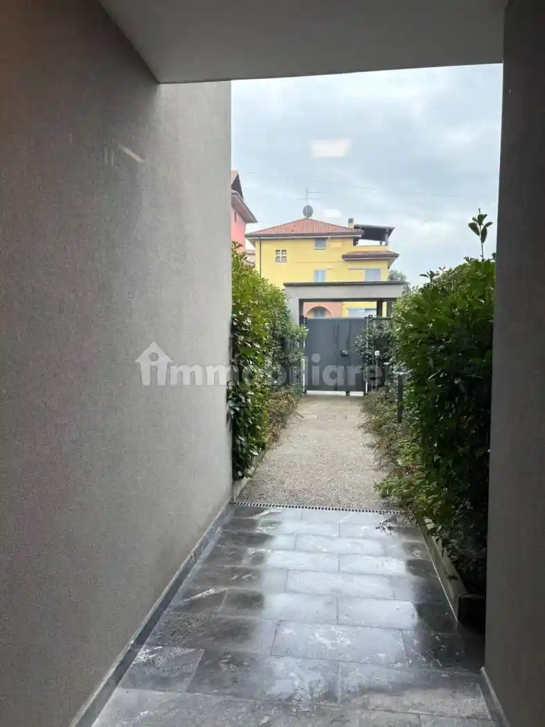 Appartamento via Alfonso Casati 112, Centro, Arcore - foto 5