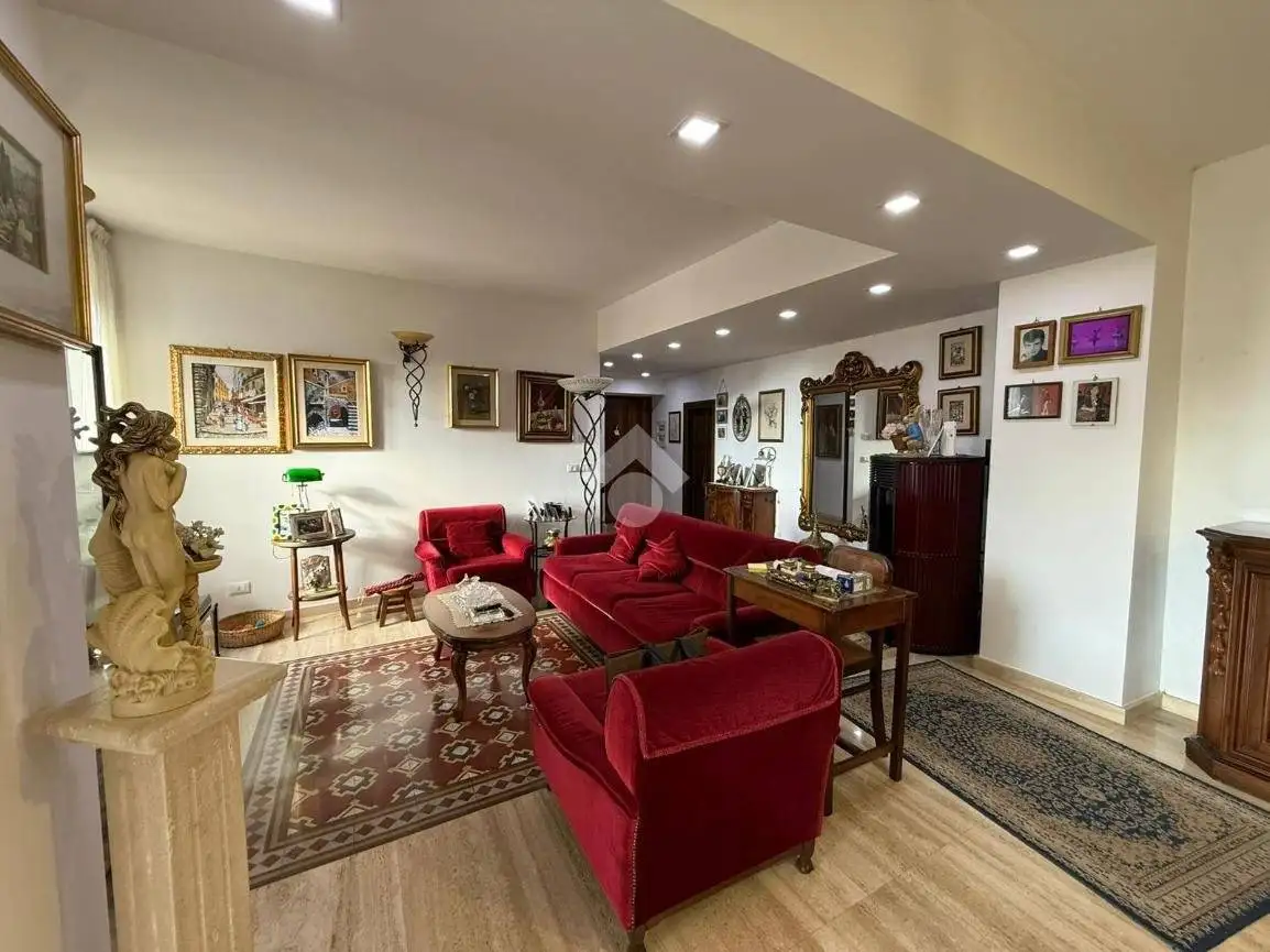 Appartamento in vendita a Falconara Albanese