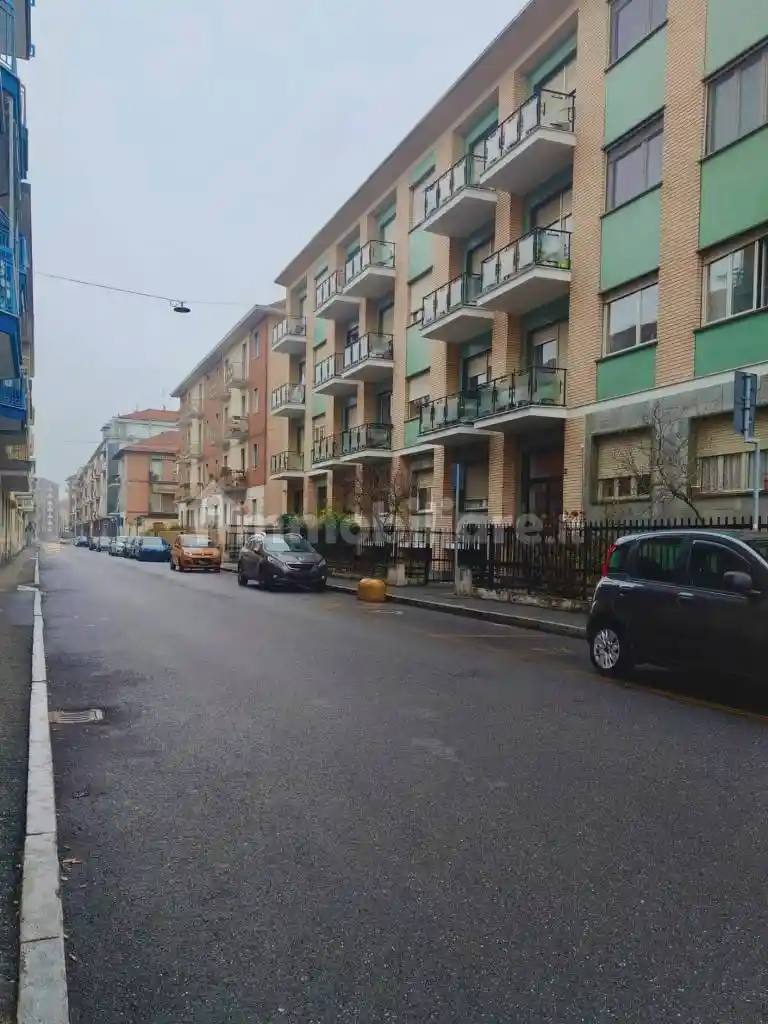 Trilocale via Palestro 8, Venaria Reale - foto 2