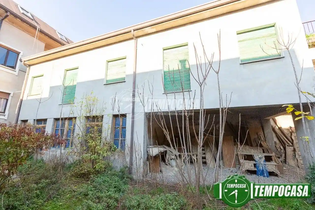 Palazzo - Edificio in Vendita - foto 2