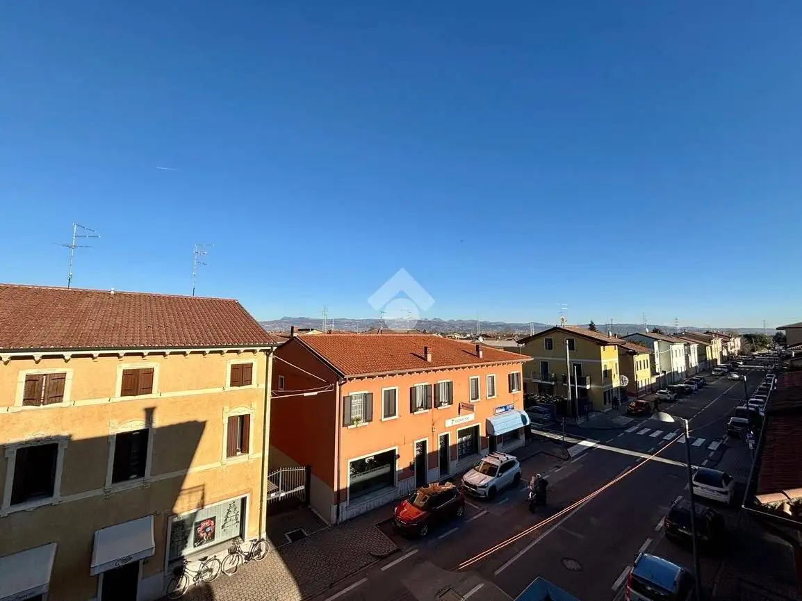 Appartamento in vendita a Sona