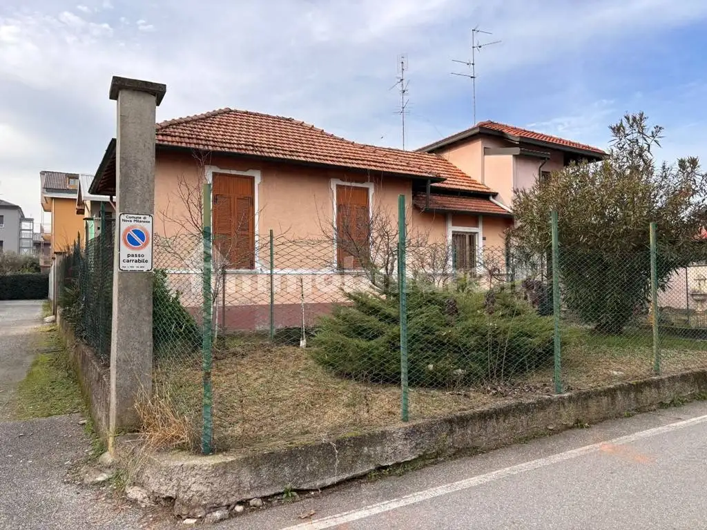 Villa in vendita a Nova Milanese