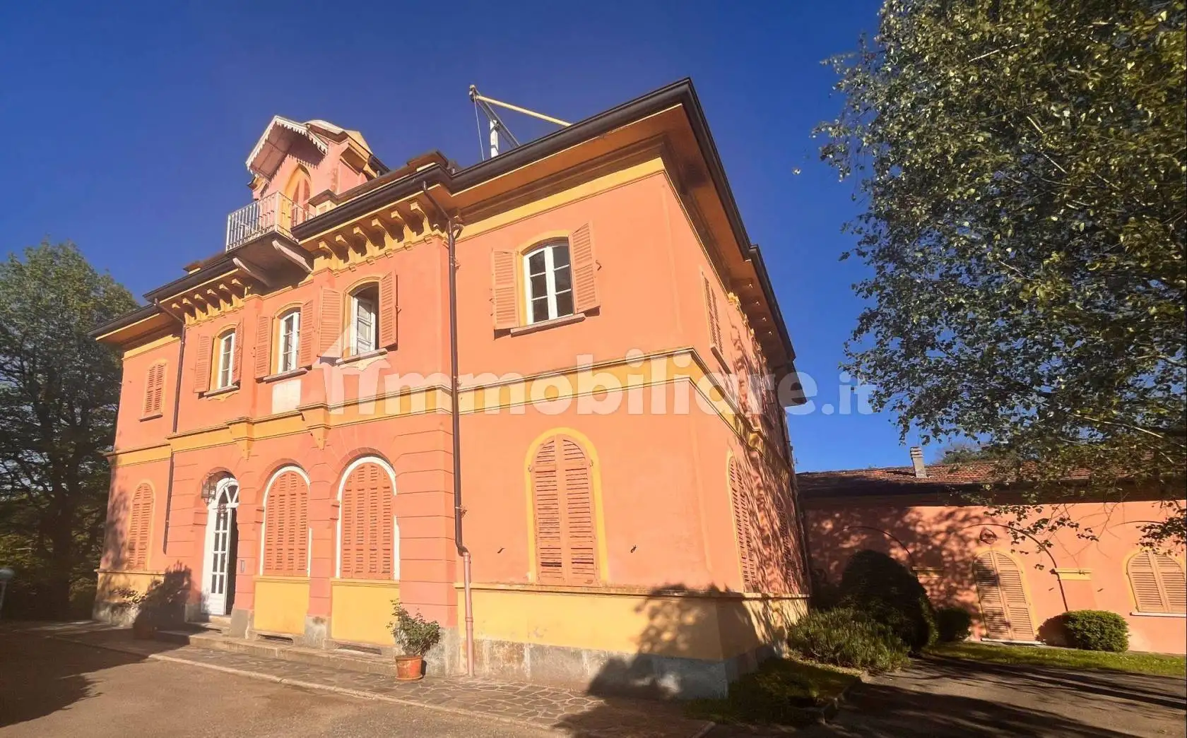 Appartamento in vendita a Miasino