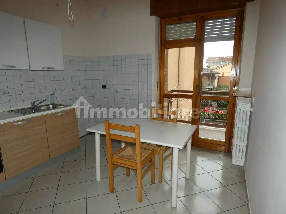 Trilocale corso Piave, Borgo Piave, Corso Europa, Zona Ferrero, Alba - foto 4