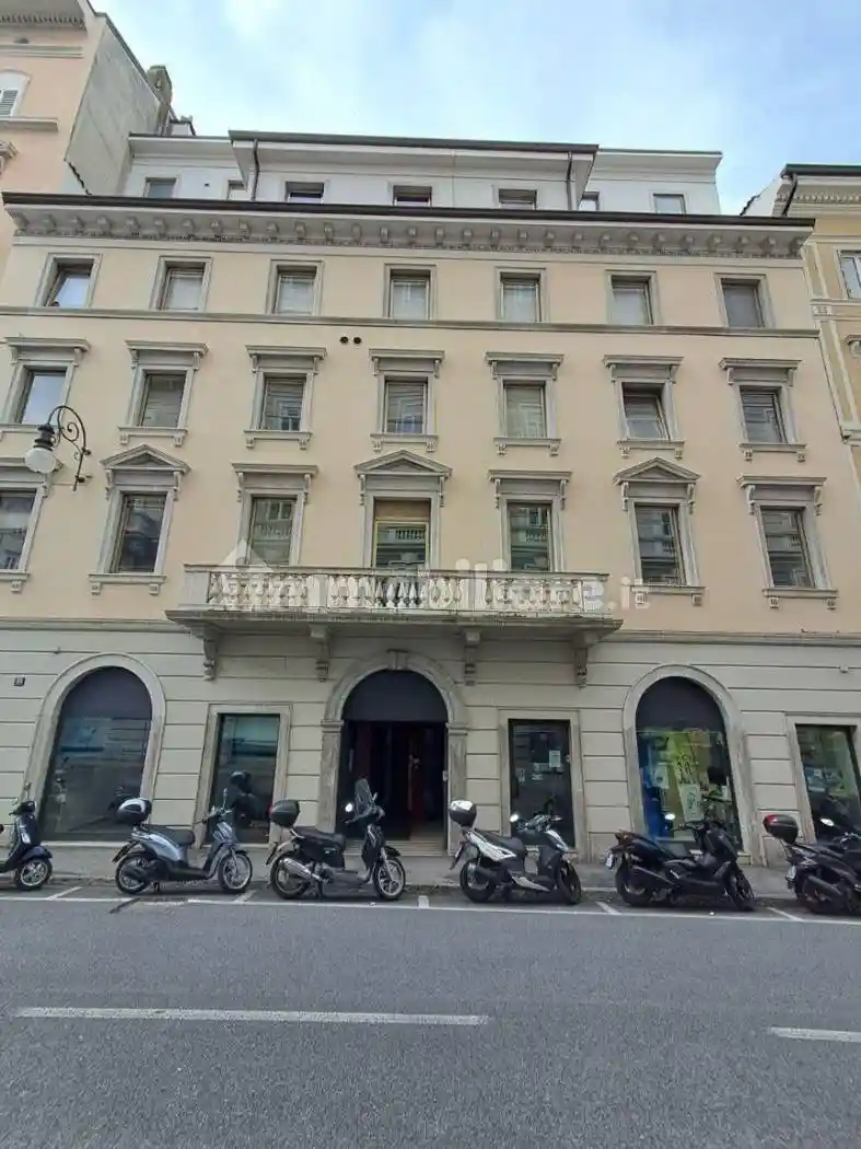 Palazzo - Edificio in Vendita - foto 2