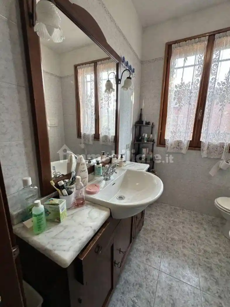 Villa a schiera via Antonio Canova, Centro, Castelfranco Emilia - foto 3