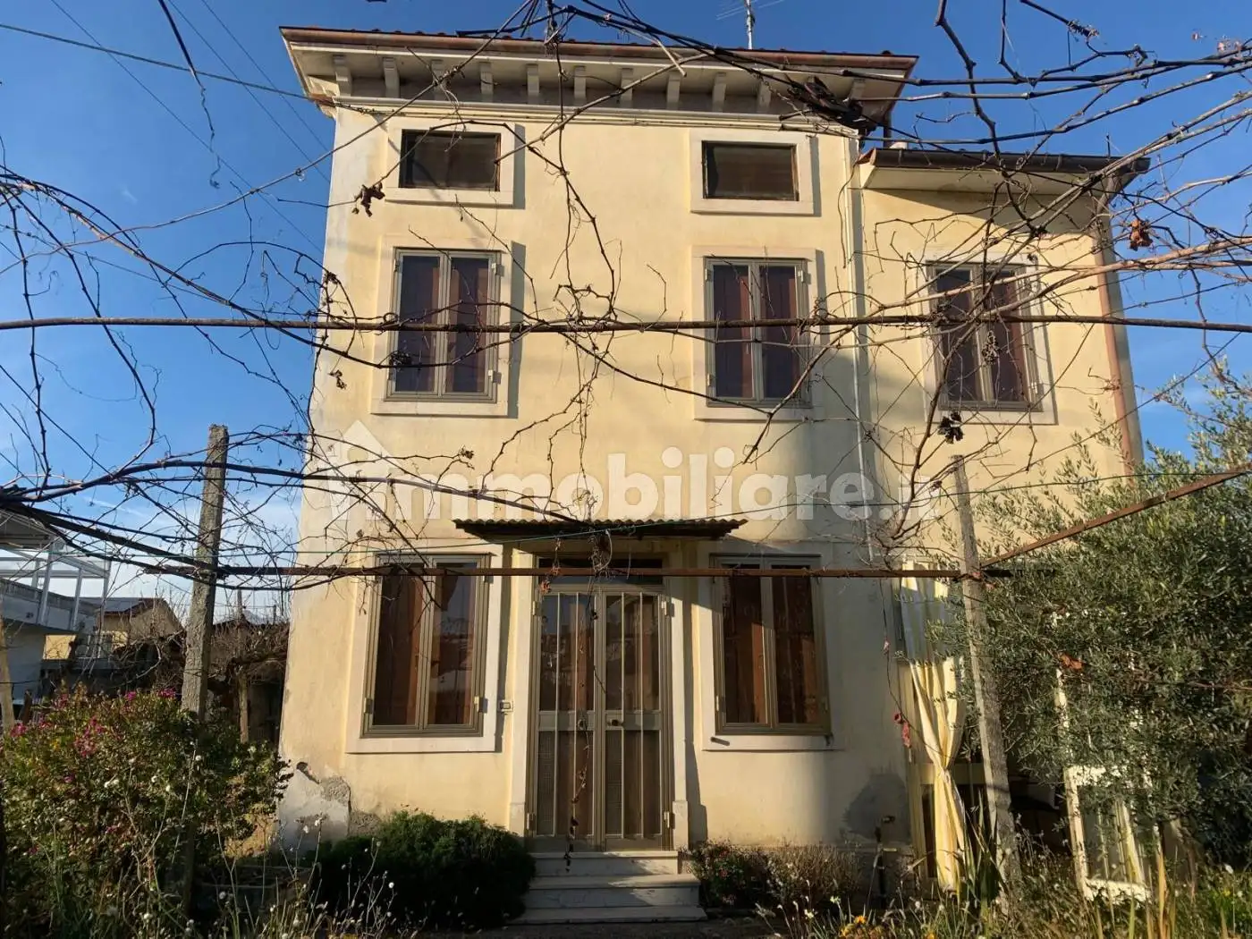 Terratetto unifamiliare viale Stazione 37, Centro, Brogliano - foto 2