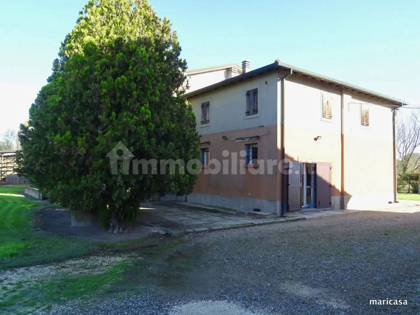 Rustico - Casale in vendita a Ferrara