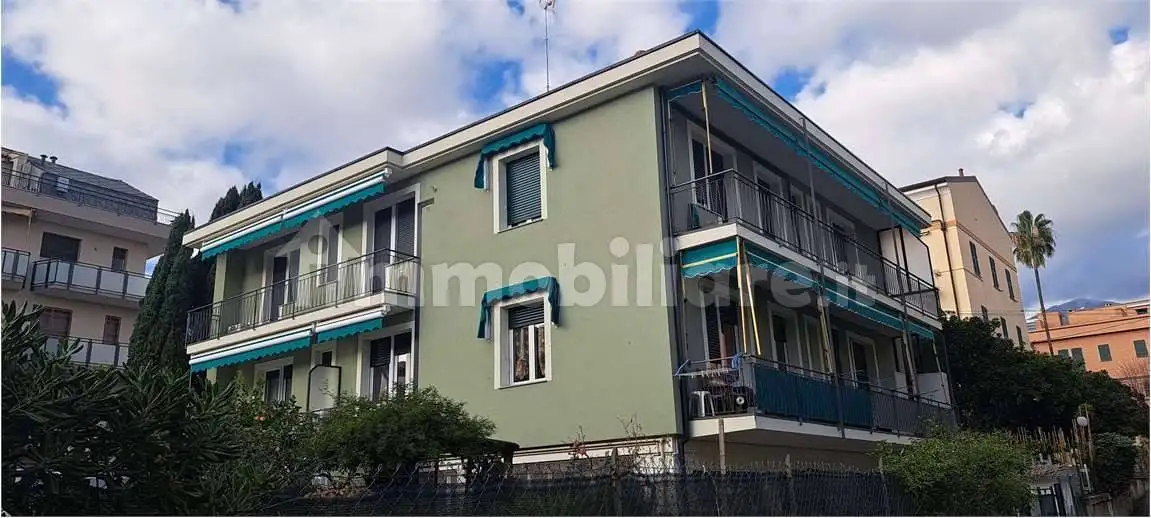 Appartamento in vendita a Loano