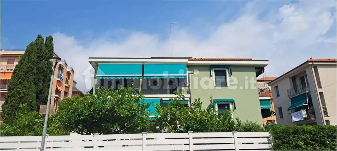 Trilocale via Rossini, 2, Centro, Loano - foto 4