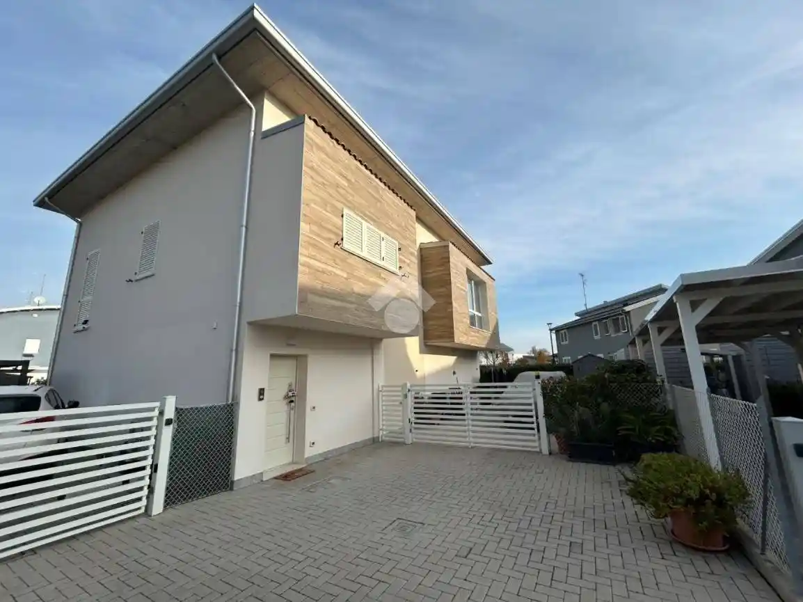 Quadrilocale via dei Cotogni 20, Ponte Nuovo - Madonna dell'Albero, Ravenna - foto 2