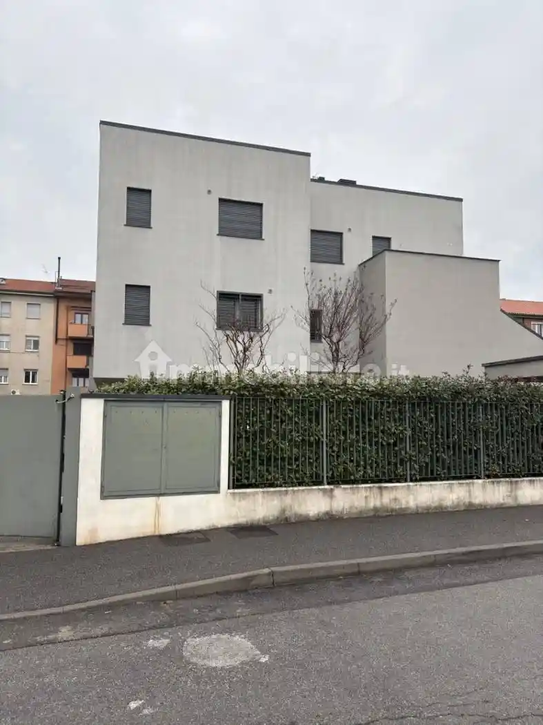 Appartamento via Alfonso Casati 112, Centro, Arcore - foto 4