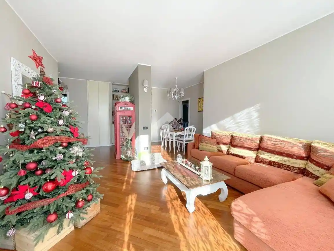 Quadrilocale piazza piazza dell'Olmo 1, Centro, Cornaredo - foto 2