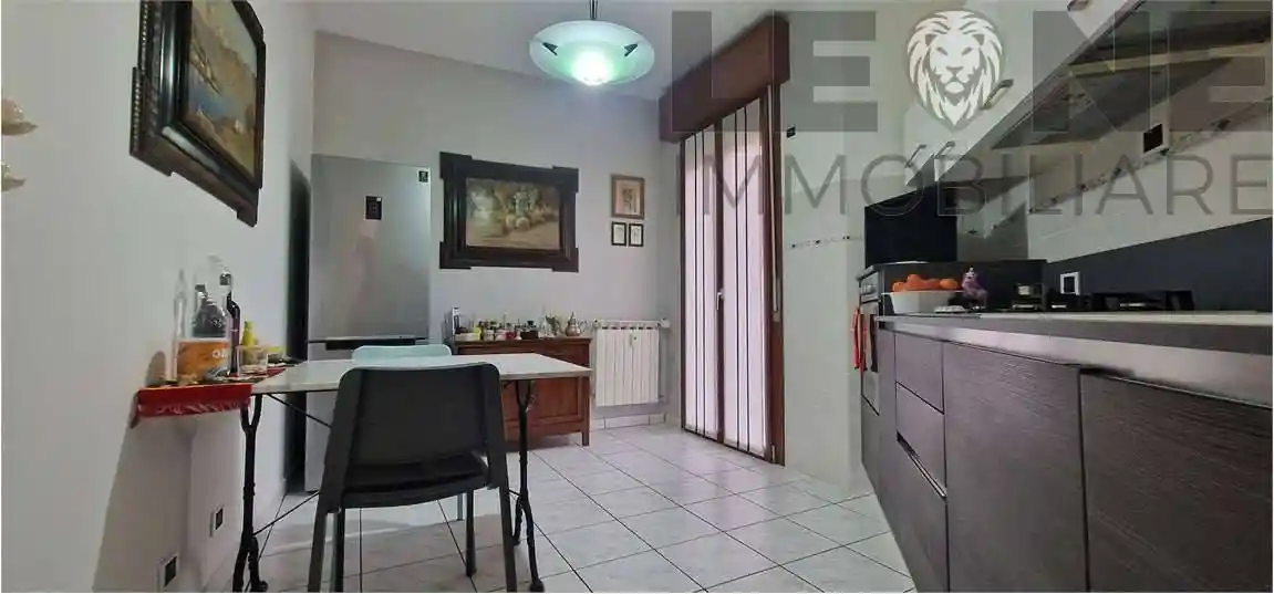 Quadrilocale via Cesare Plessi , 84, Centro, Vignola - foto 4