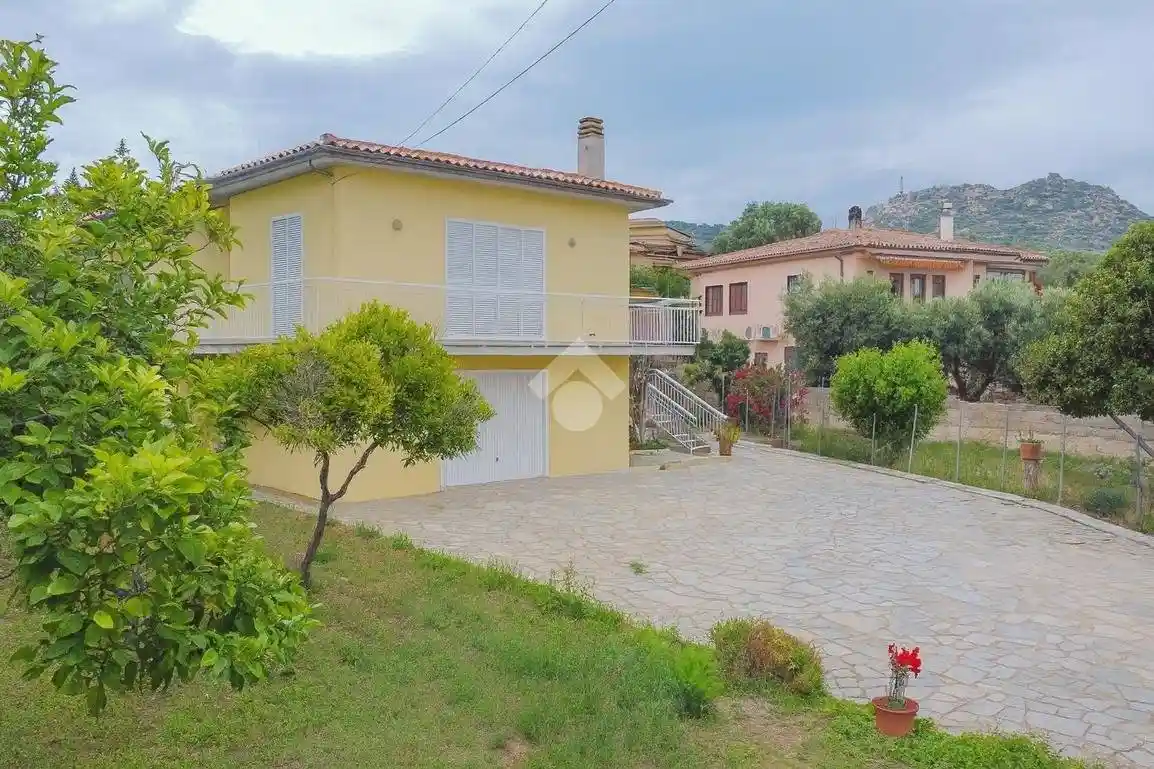 Villa bifamiliare via Tunisi 7, Viale Aldo Moro, Ospedale Vecchio, Olbia - foto 2