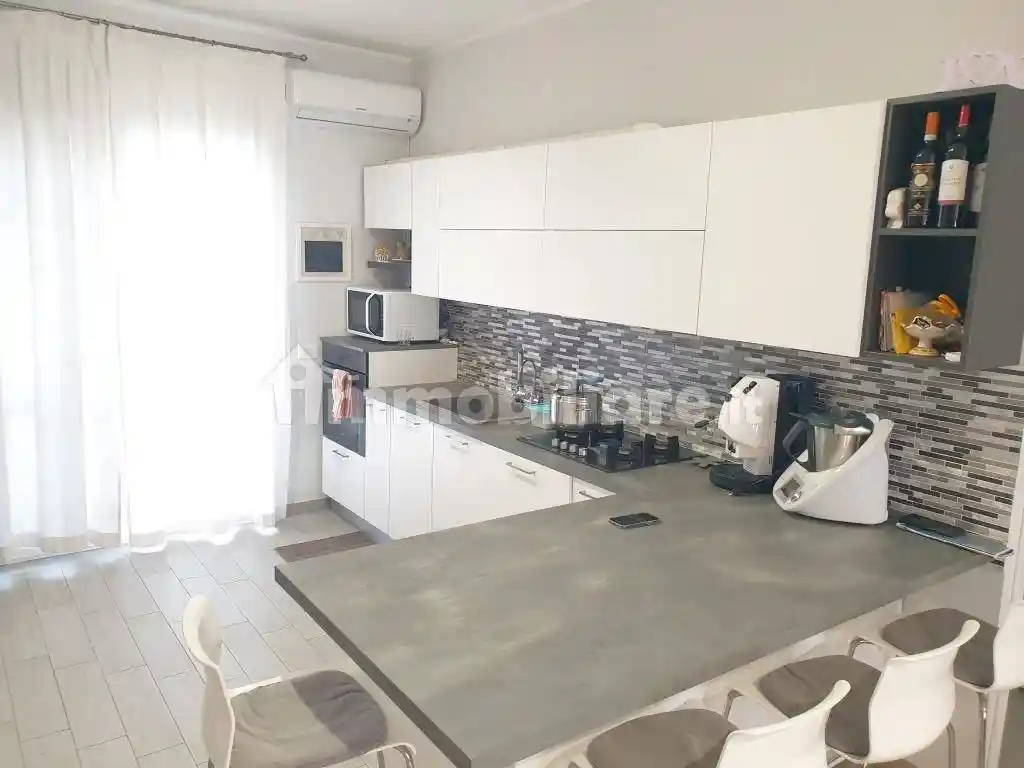 Quadrilocale via Vincenzo Bellini, Centro, Tremestieri Etneo - foto 4