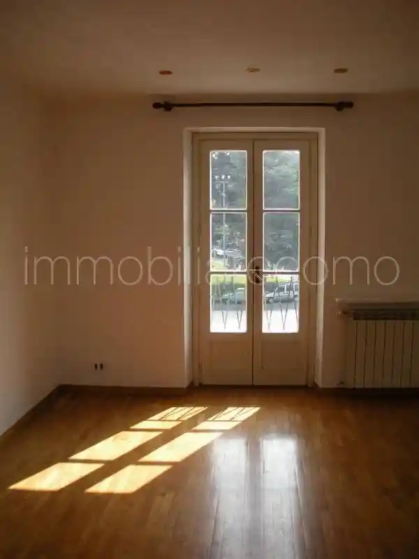 Trilocale piazza del Popolo, Valduce - Crispi, Como - foto 5