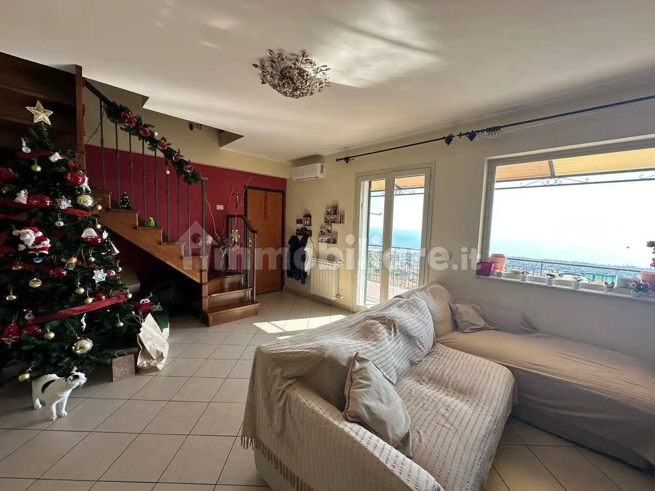 Appartamento in vendita a Aci Castello