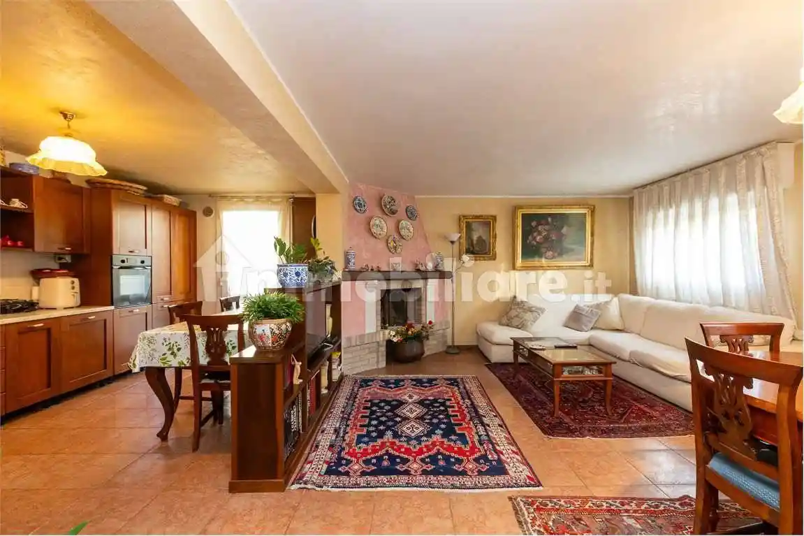Villa unifamiliare, buono stato, 350 m², Cipressina, Venezia - foto 2