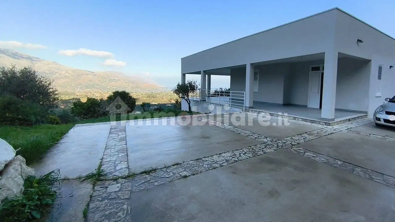 Villa in vendita a Castellammare del Golfo