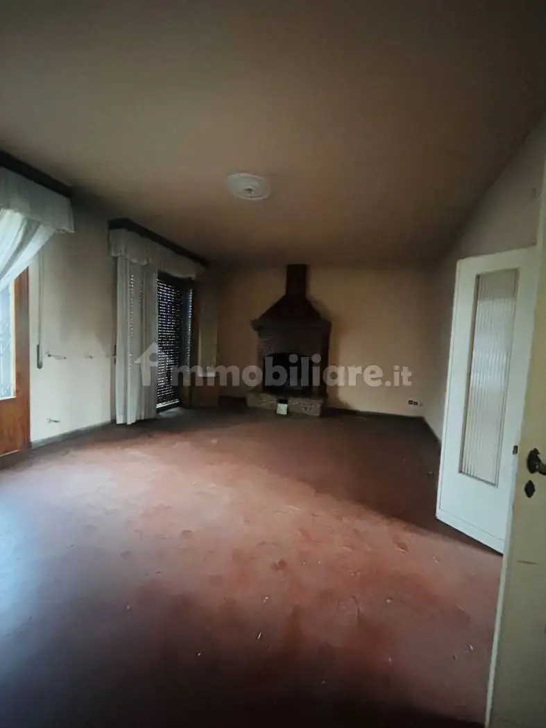 Terratetto unifamiliare 200 m², da ristrutturare, Via Pisana, Scandicci - foto 3