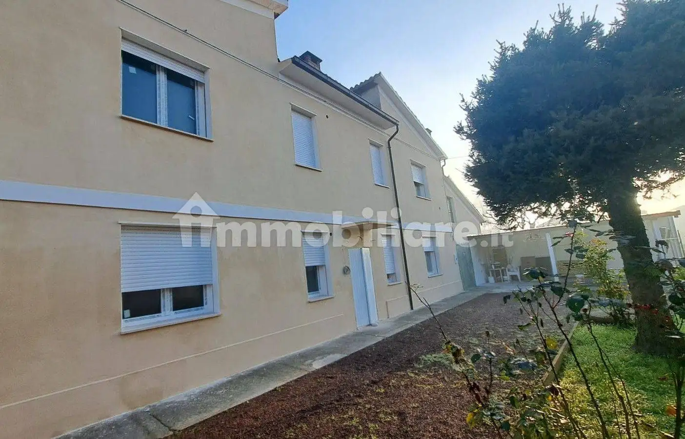 Villa in vendita a Suzzara