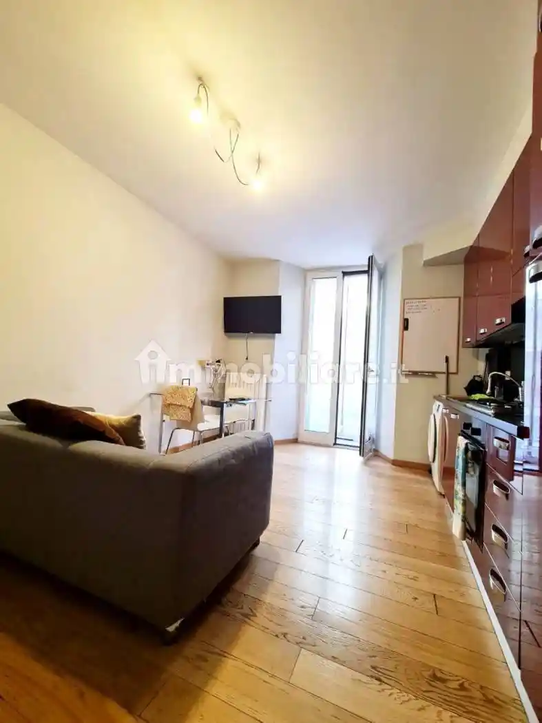 Bilocale via Rosolino Pilo 6, Porta Venezia, Milano - foto 2