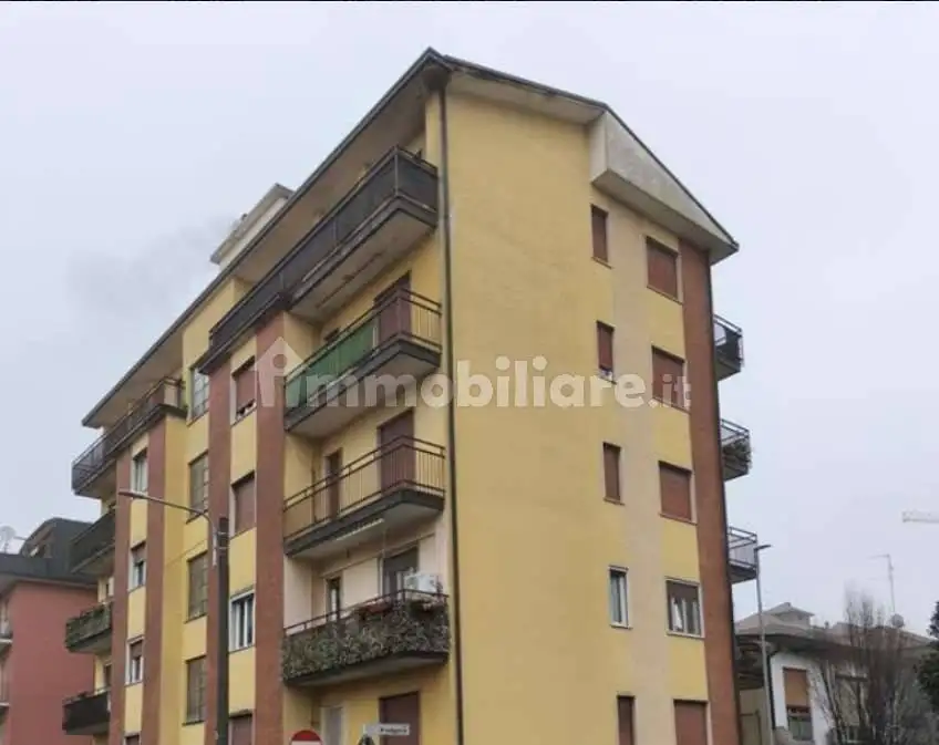 Appartamento in asta a Abbiategrasso