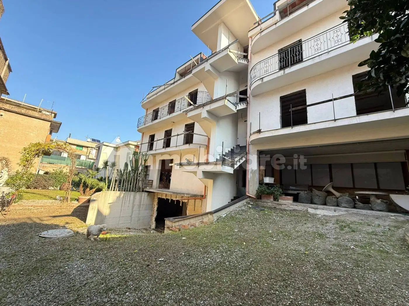 Palazzo - Edificio in Vendita - foto 2