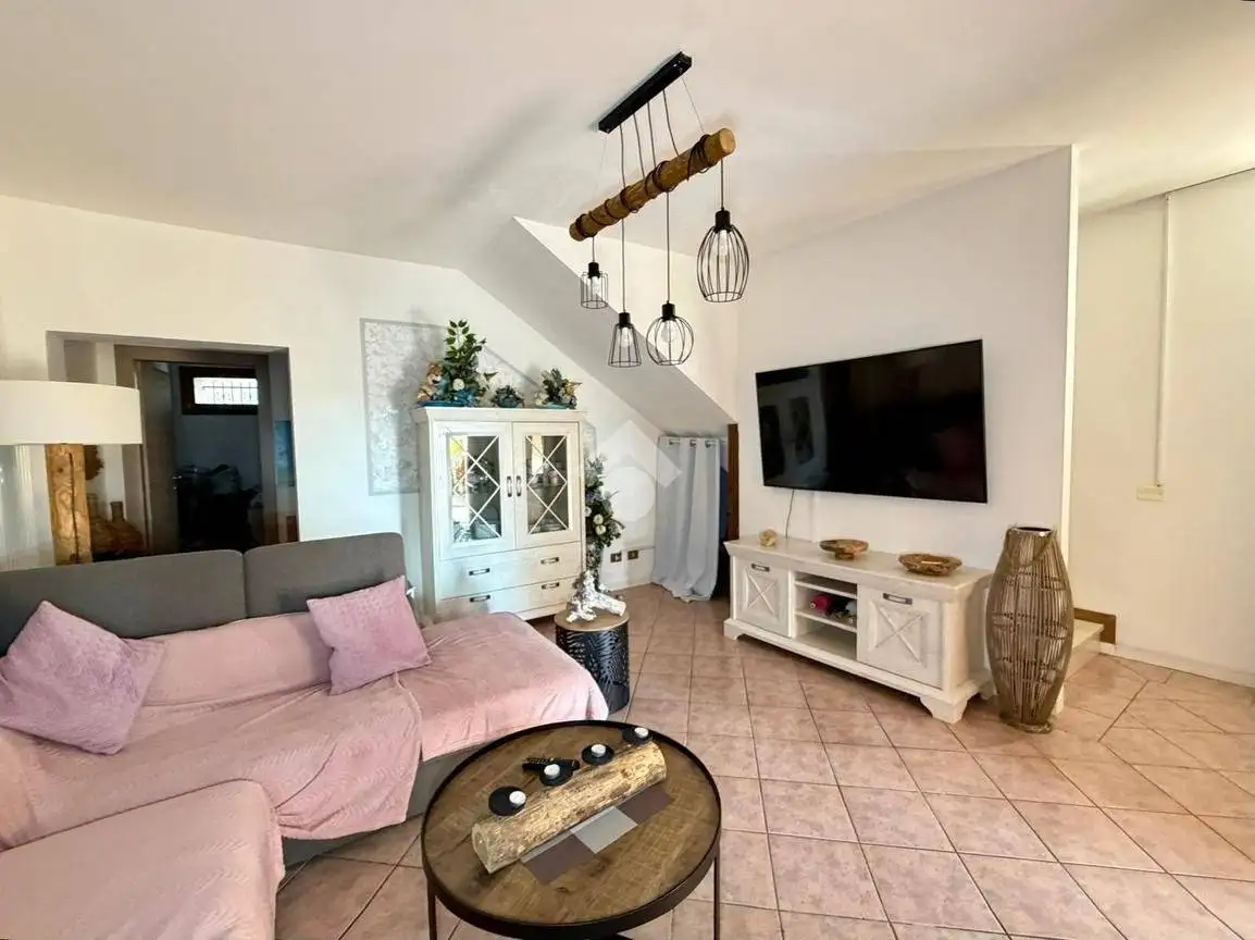 Villa a schiera via Casale 13, Centro, Borso del Grappa - foto 5