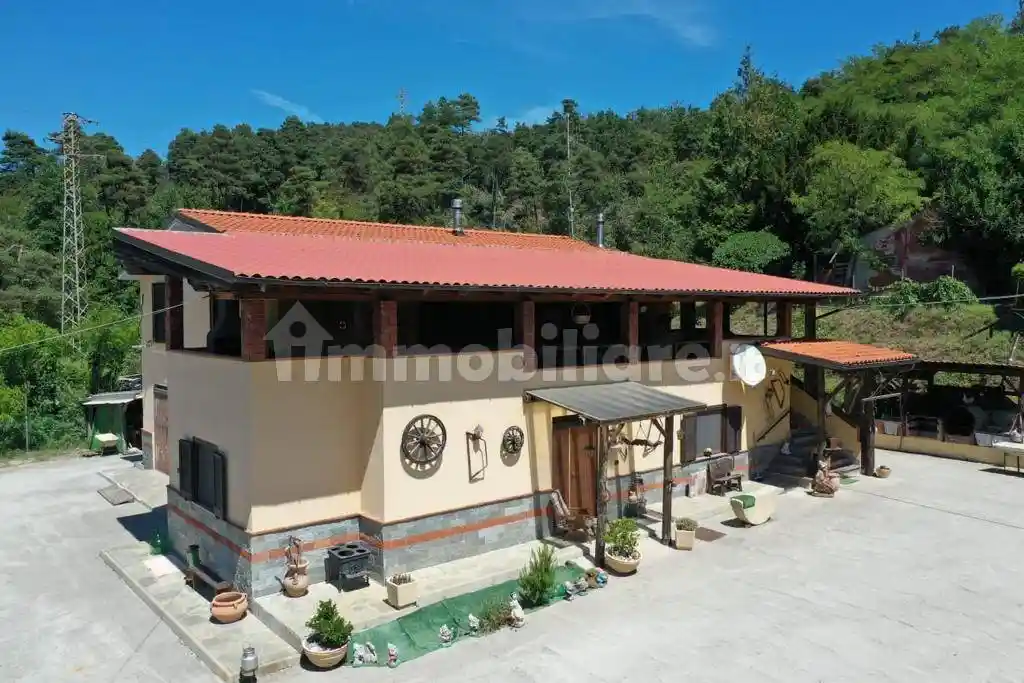 Rustico - Casale in vendita a Cairo Montenotte