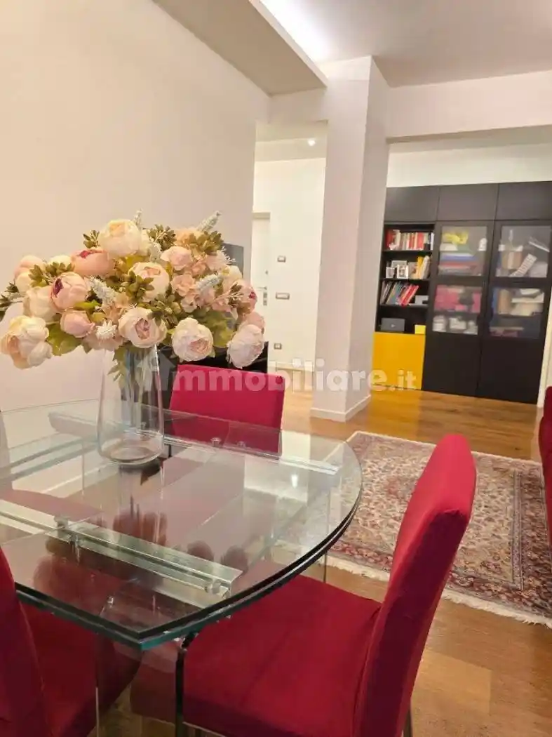 Trilocale ottimo stato, quarto piano, Villa Gordiani, Roma - foto 4