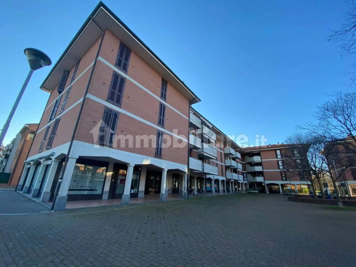 Trilocale via Padre Clemente Vismara 55, Centro, Agrate Brianza - foto 2