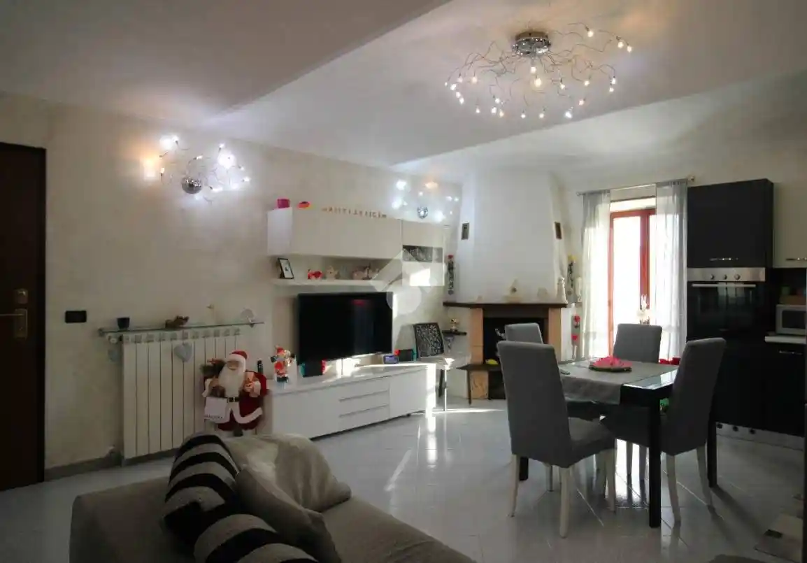 Quadrilocale via trieste 22, Centro, Trofarello - foto 5
