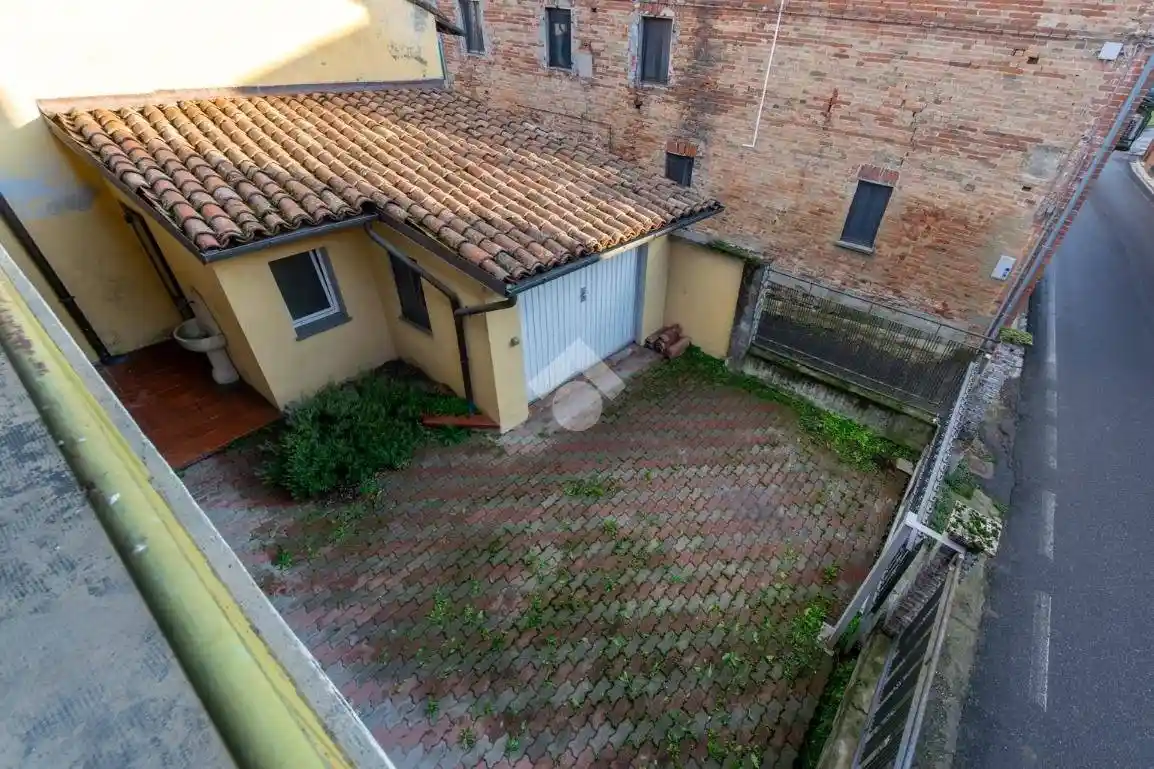 Terratetto plurifamiliare via Vittorio Emanuele 24, Centro, Altavilla Monferrato - foto 4