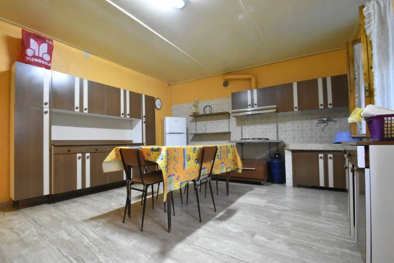 Rustico - Casale in vendita a Pastrengo