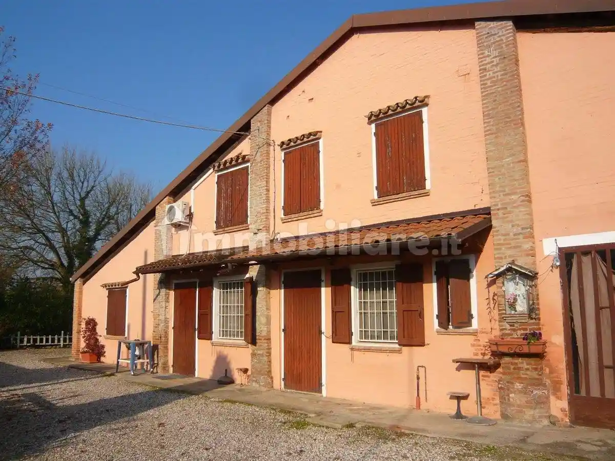 Terratetto unifamiliare 591 m², buono stato, Contrapò - Villanova, Ferrara - foto 2