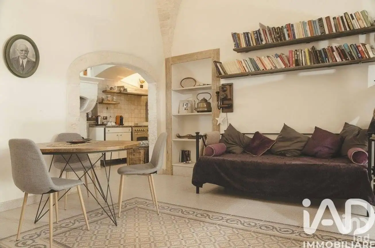 Palazzo - Edificio in vendita a Cisternino