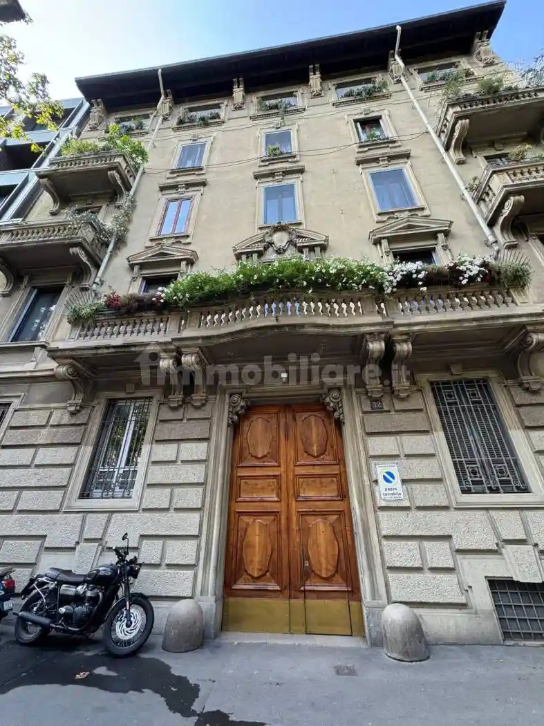 Bilocale via Francesco Melzi d'Eril, Paolo Sarpi, Milano - foto 2